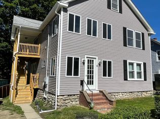 6 Day Ln, Webster, MA 01570