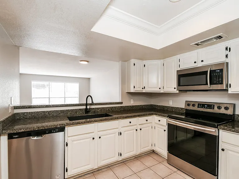 1534 E Campbell Ave — Photo 9
