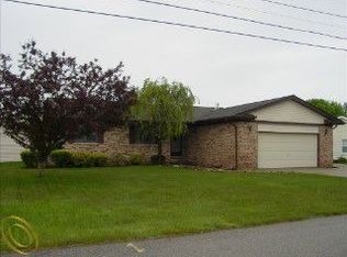 7239 Cardinal Rd, Algonac, MI 48001