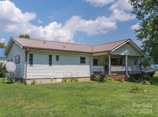 62 Dandy Lyon Ln, Canton, NC 28716