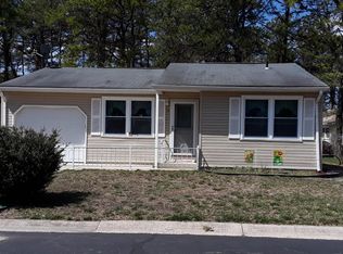 16 Attleboro Ln, Whiting, NJ