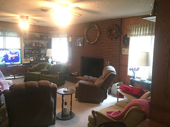 5th image of 842 Damico Dr
