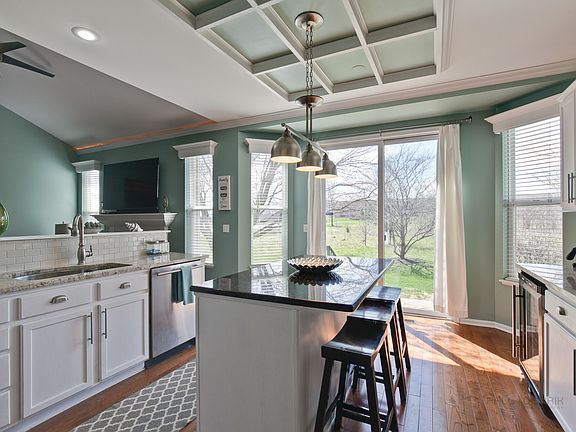 3rd image of 318 Berkshire Dr #318