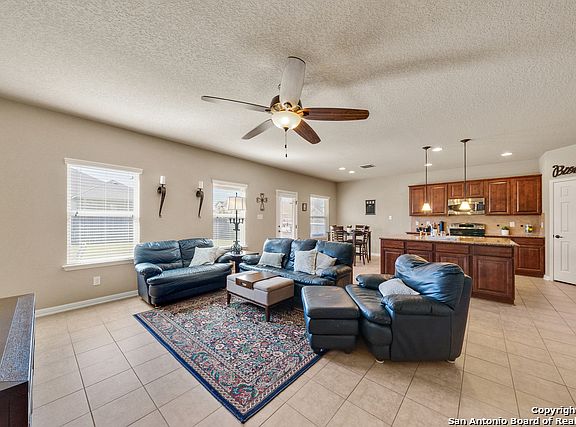 5th image of 133 Chisholm Dr