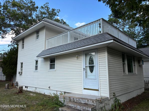 887 Arlington Ave