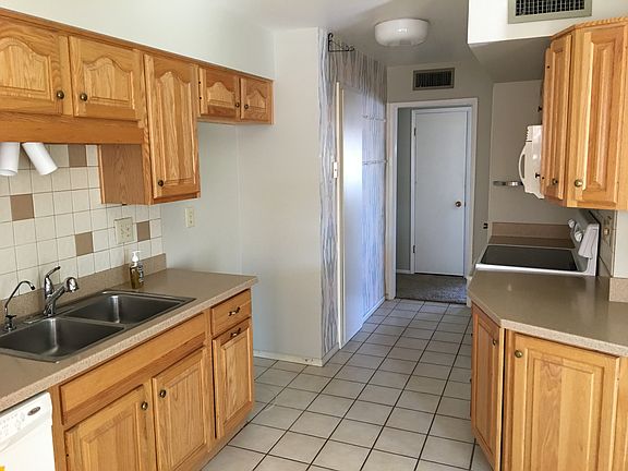 3rd image of 18008 N 129th Ave