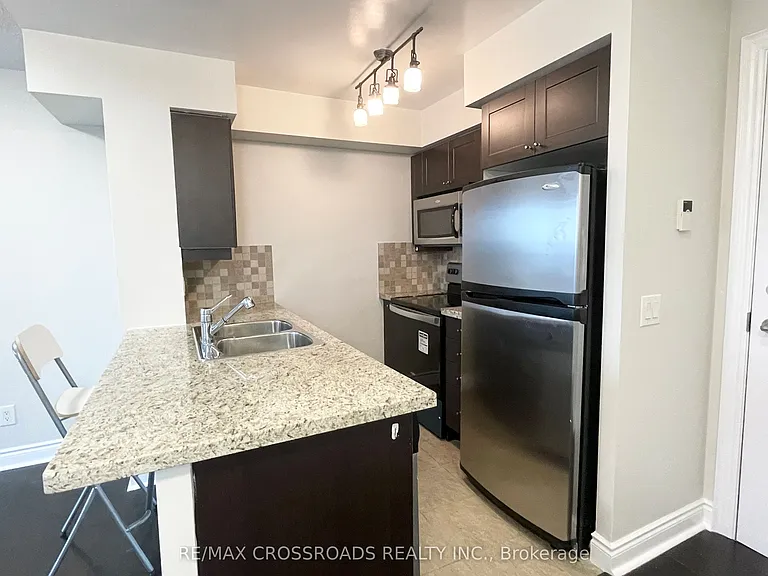 25 Greenview Ave #2028 — Photo 9