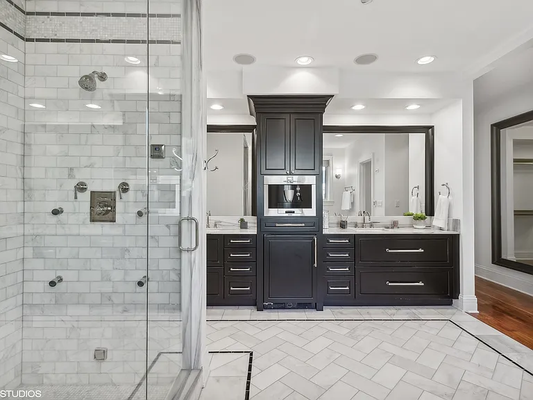 1907 N Lincoln Park W — Photo 15