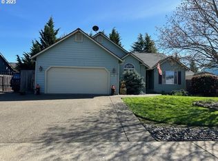 2656 Greyfox Dr, Sutherlin, OR 97479