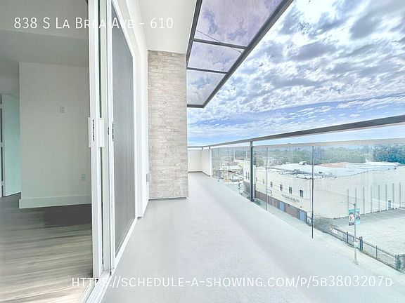 3rd image of 838 S La Brea Ave #610