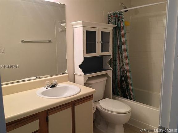 3rd image of 1241 SW 46th Ave APT 1003