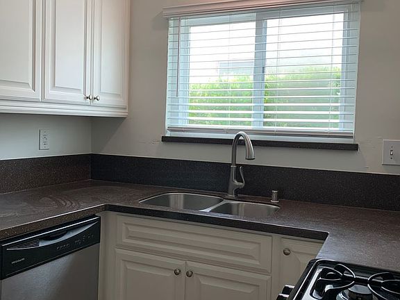 4th image of 4567 Idaho St APT 1