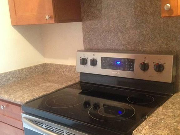 5th image of 142 S Bernardo Ave #1