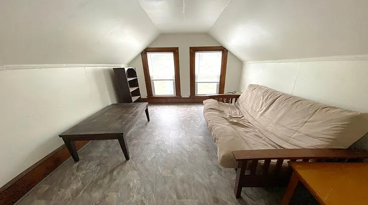 3 bed, $1,875 — Photo 4