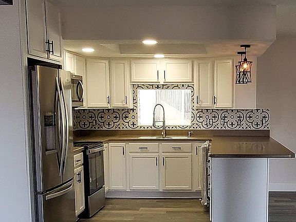 Beautiful brand new kitchen