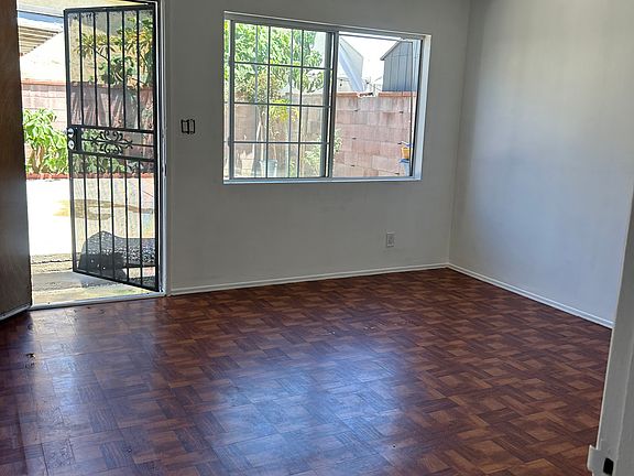 3rd image of 704 Leonard Ave #A
