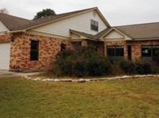 9765 Twin Shores Dr, Willis, TX 77318