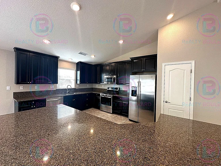 1110 Saffron Woods Way — Photo 4
