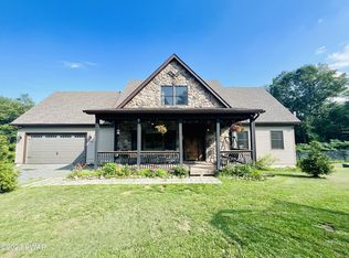 196 Raymondskill Rd, Milford, PA 18337