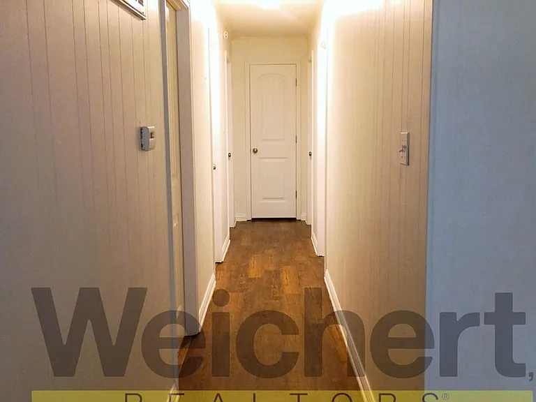 5505 Mark St — Photo 11