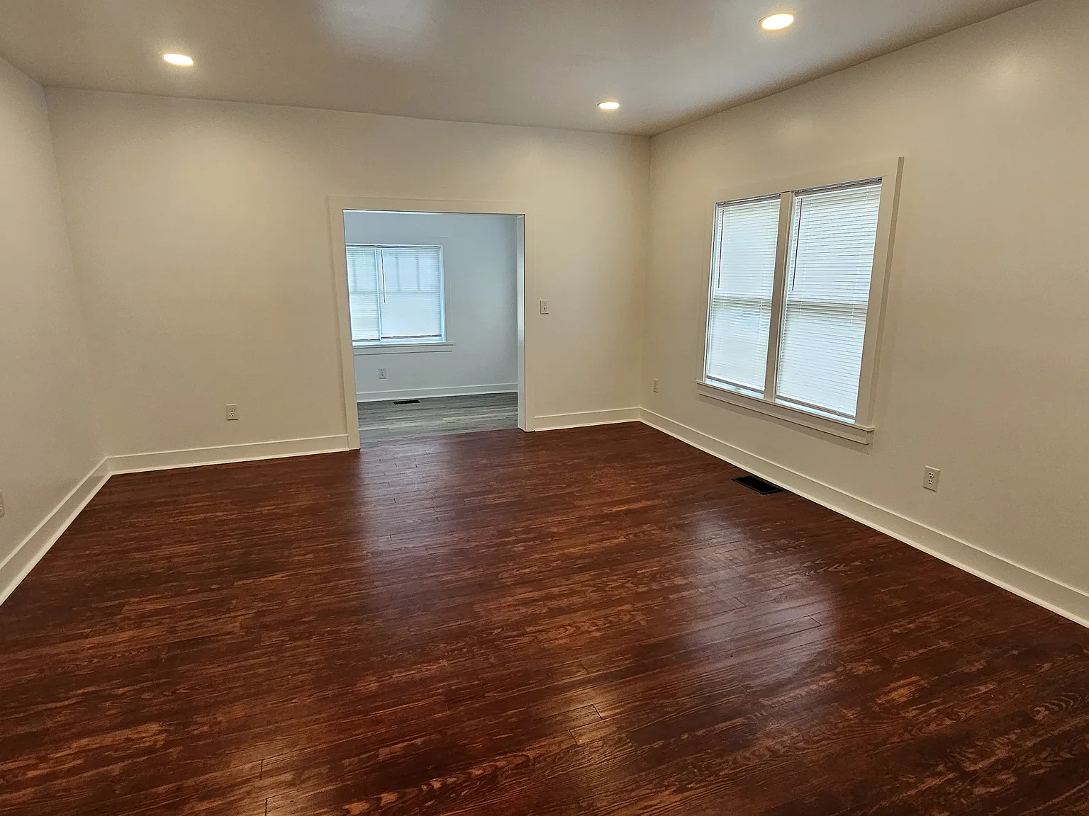 3 bed, $3,297 — Photo 3