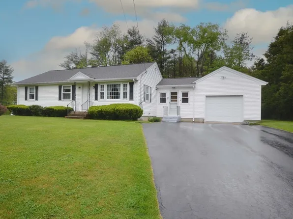 6 Railroad Ave, Douglas, MA 01516