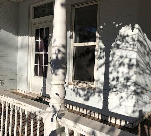 3rd image of 815 Harrison Ave