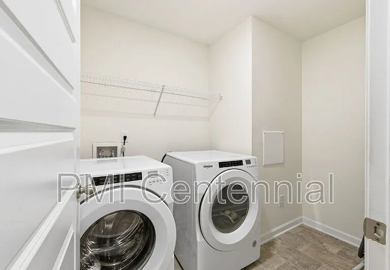 192 Hampton Cir — Photo 27