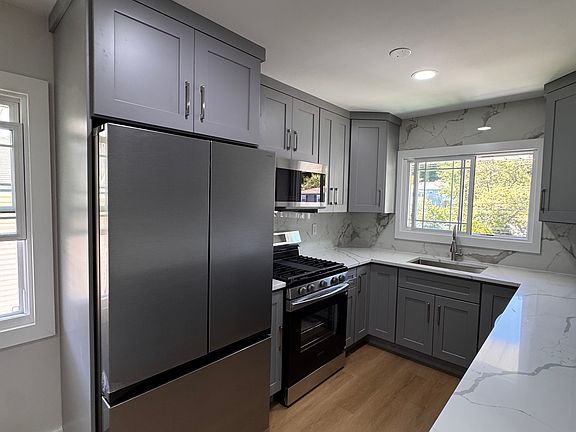 2nd image of 15 Valerie Dr Floor 2