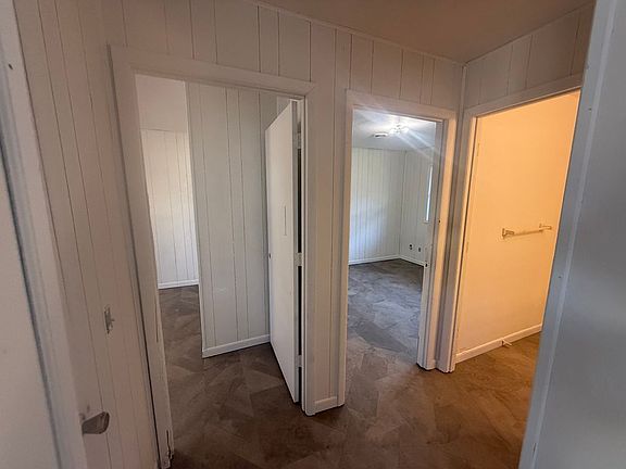 4th image of 306 8th St #C
