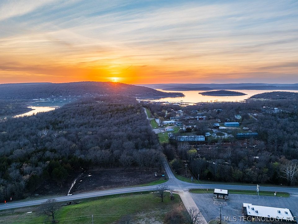 1st image of Summit Rd