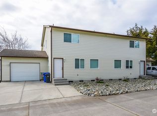 1417 NW Elwha St, Oak Harbor, WA 98277