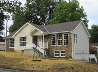 1526 4th Ave, Saint Joseph, MO 64505
