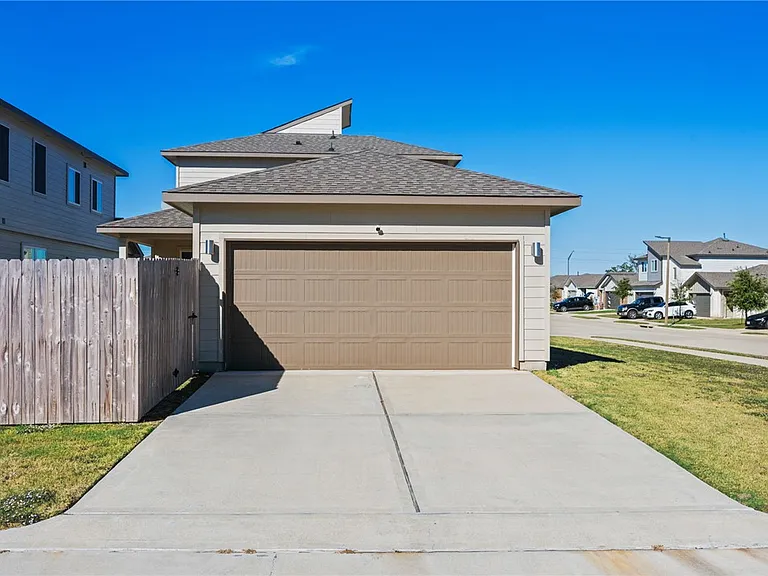 714 Granger Ln — Photo 20