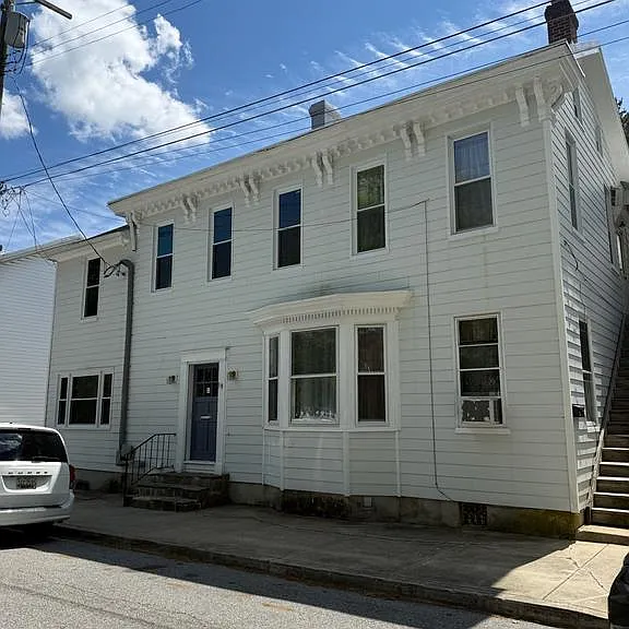 19 Park Ave #1 — Photo 2