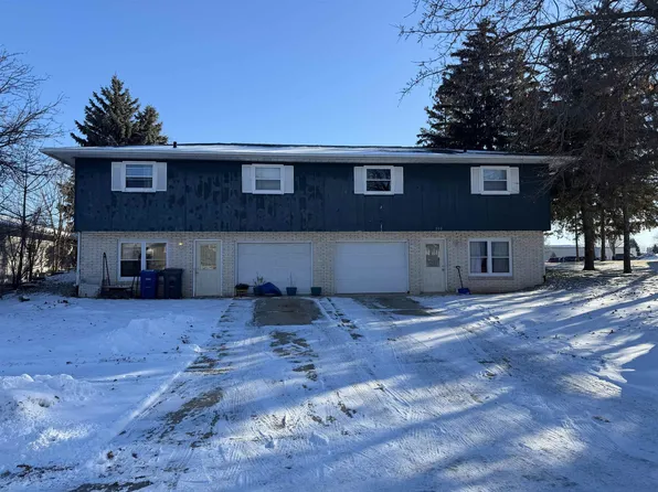 300 Cherry Ln, Little Chute, WI 54140