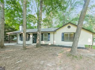 9240 Woodhill Ln, Jonesboro, GA