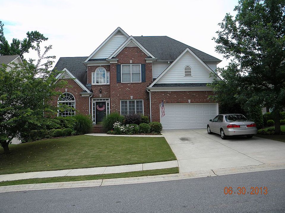 832 Middlebrooke Bend