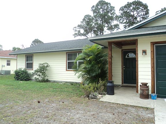 2nd image of 590 SW Fairview Avenue