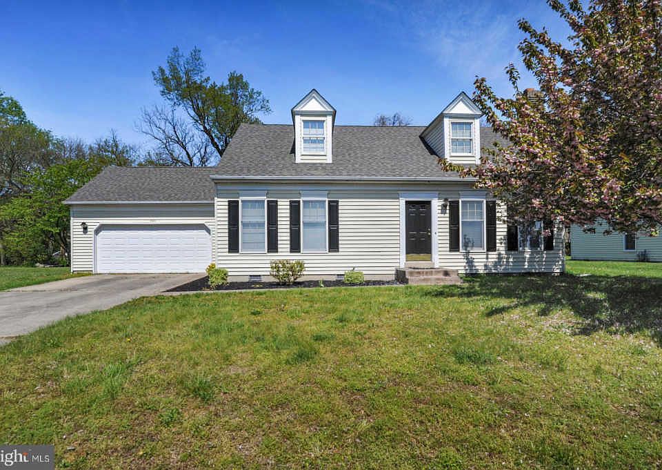 1st image of 501 Eagle Nest Dr