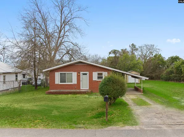 106 Buyck St, St Matthews, SC 29135