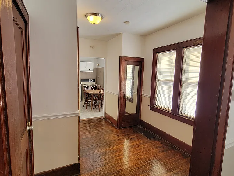 114 Roser St #1 — Photo 29