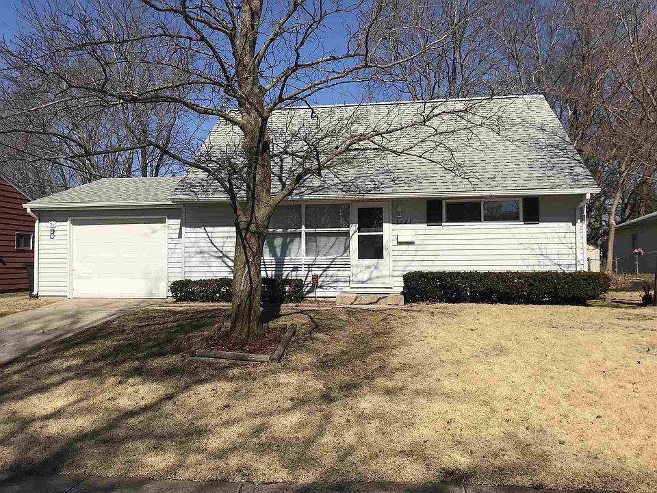 1st image of 1221 Lakewood Dr