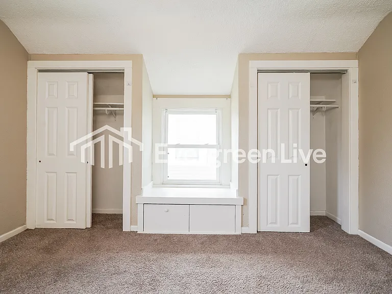821 S 56th St — Photo 8