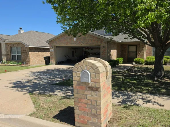 1417 Wind Star Way, Fort Worth, TX 76108