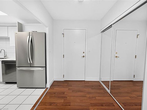 5th image of 135 Hillcrest Ave #2009