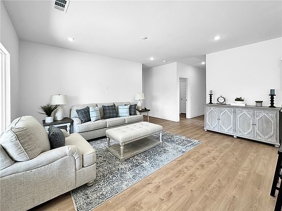 7th image of this home