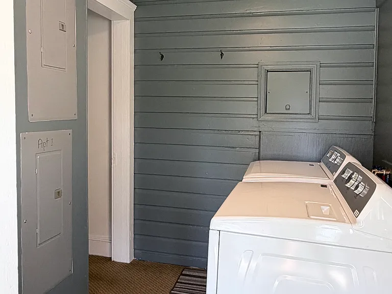 Shared Laundry room
