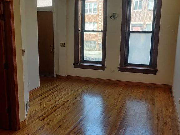 2nd image of 1335 W Huron St #1F