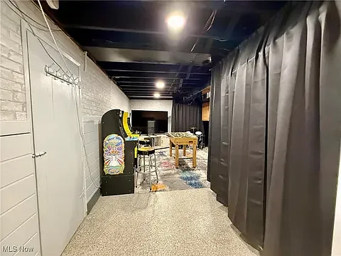 103 Kathleen Way — Photo 12